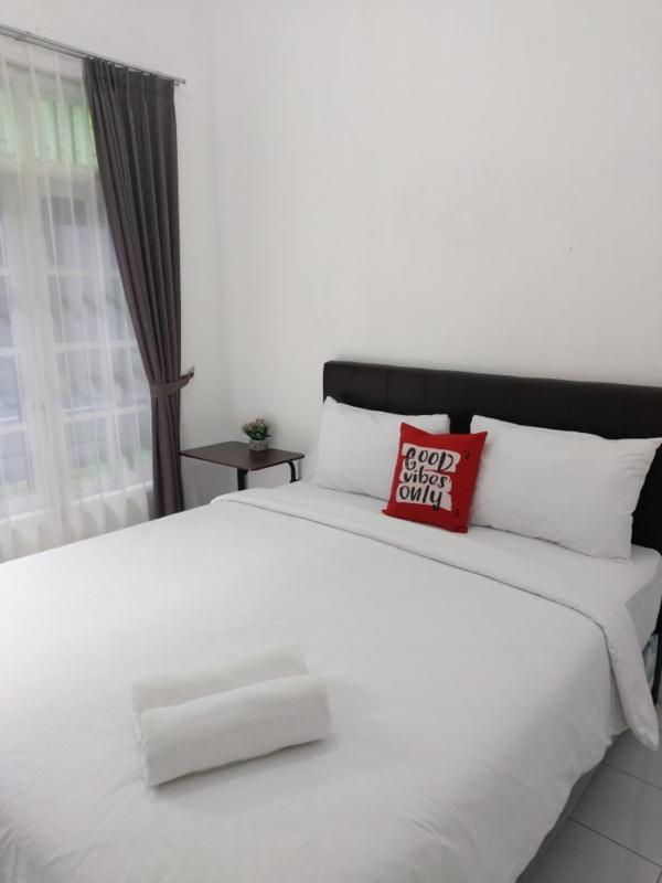 Tamadara Guesthouse Jogja Maguwo Buitenkant foto