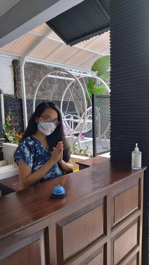 Tamadara Guesthouse Jogja Maguwo Buitenkant foto